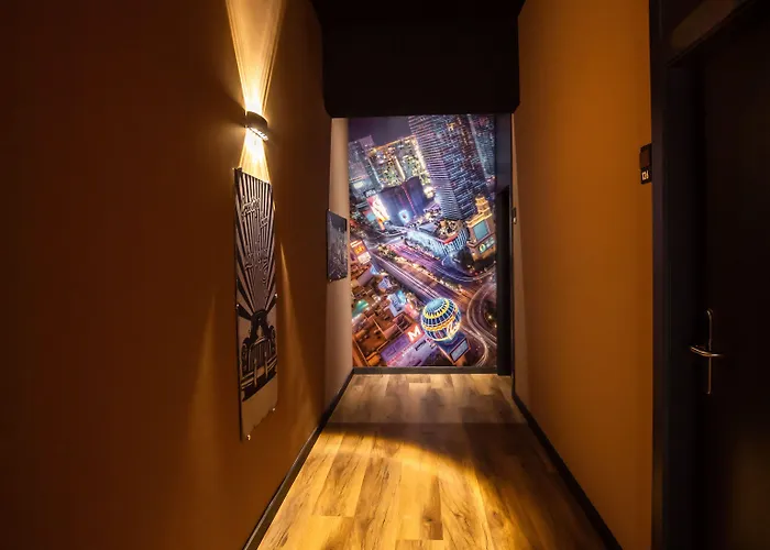 24seven Hotel 2*