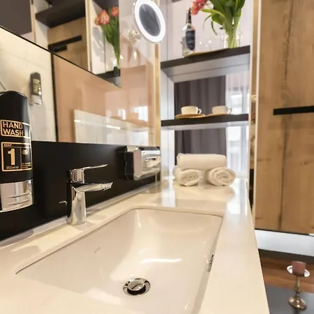 24seven 2* Schwabach