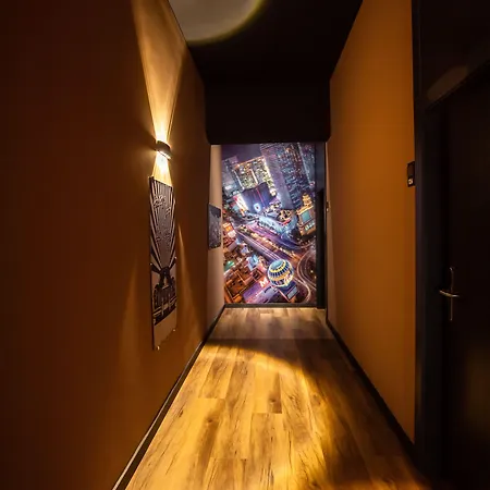 24seven Hotel 2*