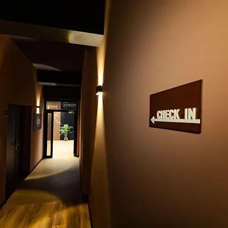 24seven Hotel 2*
