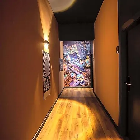 24seven Hotel 2*