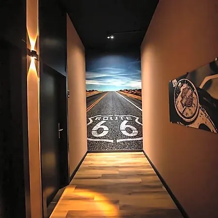 Hotel 24seven 2*