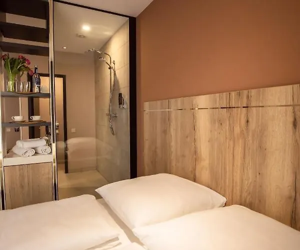 24seven Otel