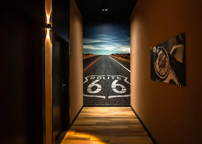24seven Hotel 2*