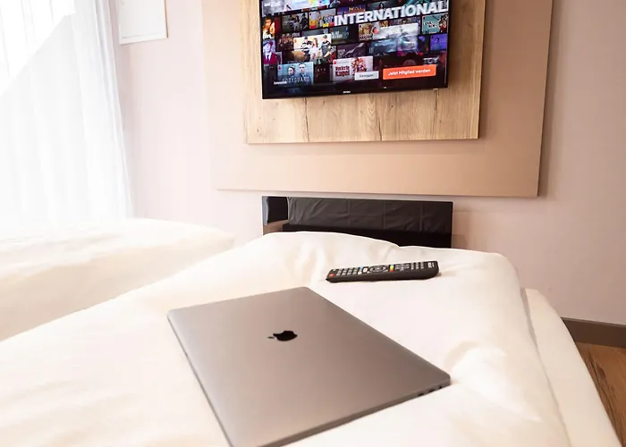 24seven Hotel